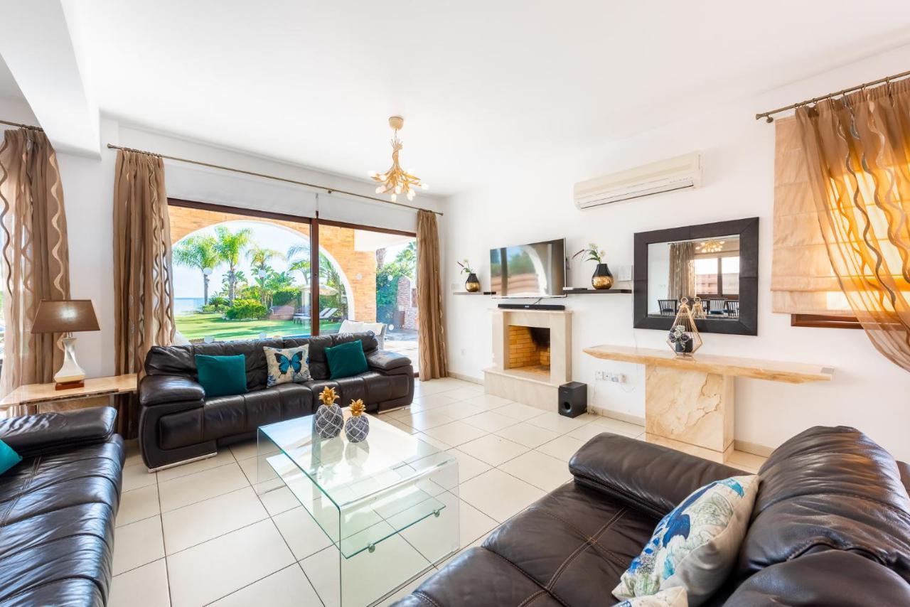 Sea Front Oceanus H2 Villa Ayia Napa Exterior foto