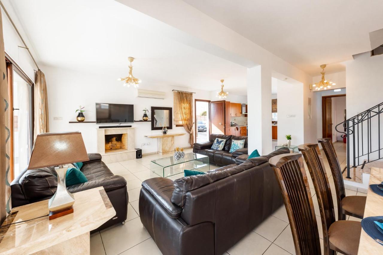 Sea Front Oceanus H2 Villa Ayia Napa Exterior foto